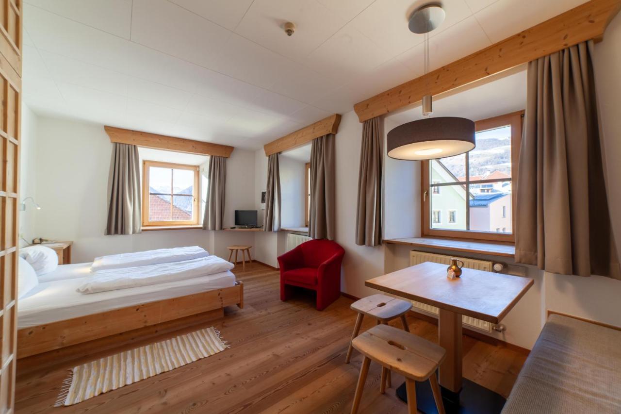 Hotel Greif 3*